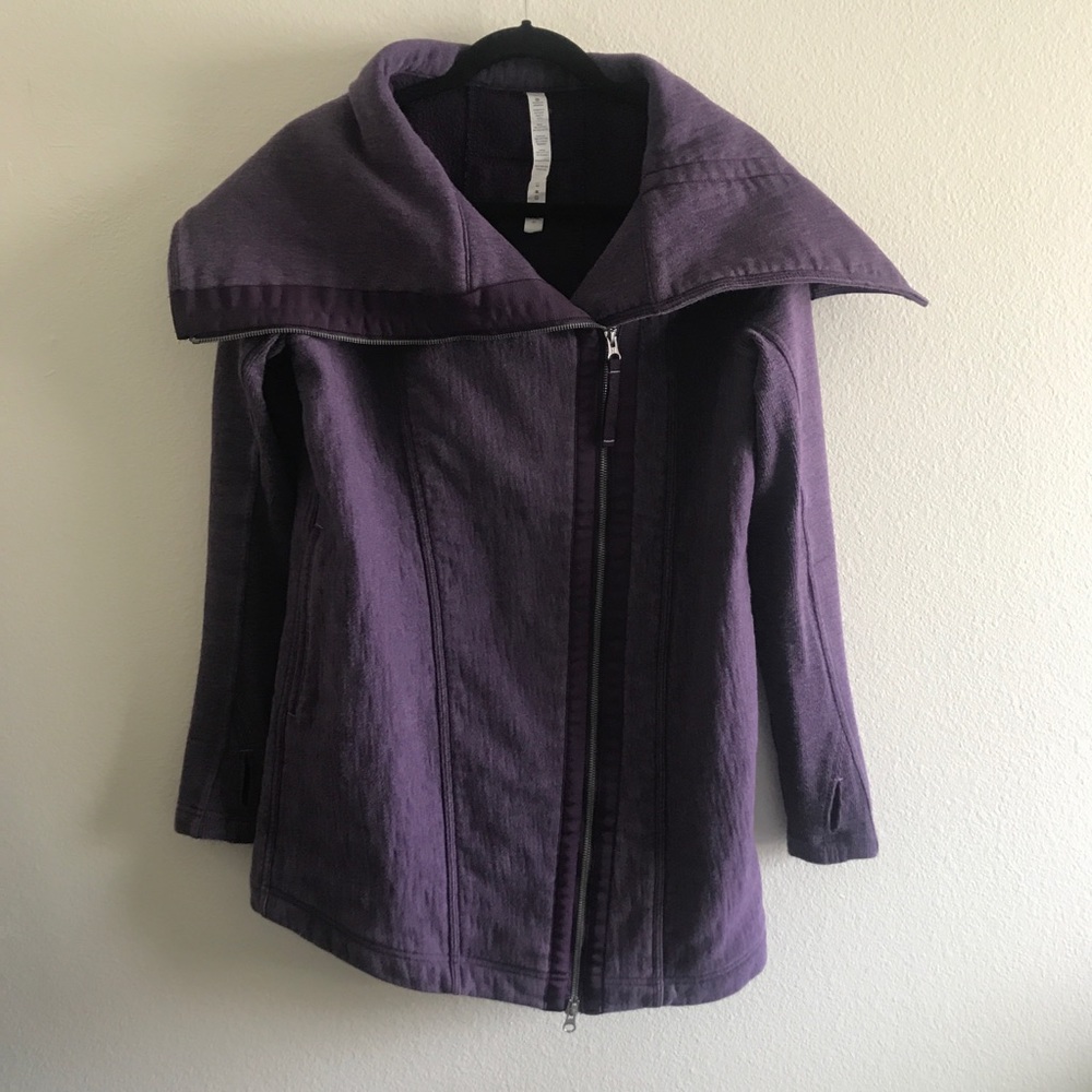 SOLD Lululemon Virasana Blanket Wrap